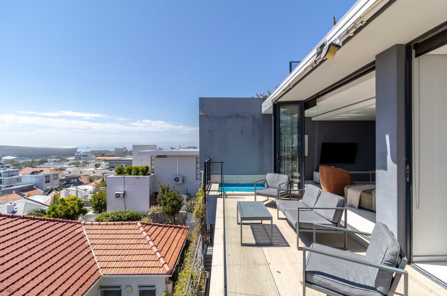 To Let 3 Bedroom Property for Rent in Green Point Western Cape